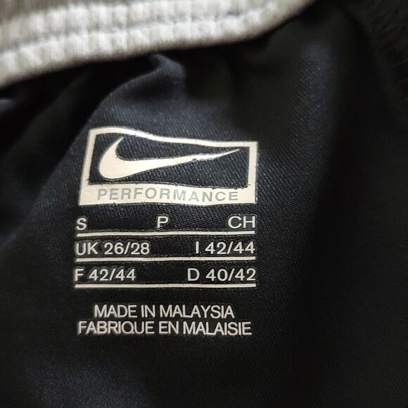 Nike Performance black and gray cuffed pants Sz S (8-10) - Picture 8 of 8